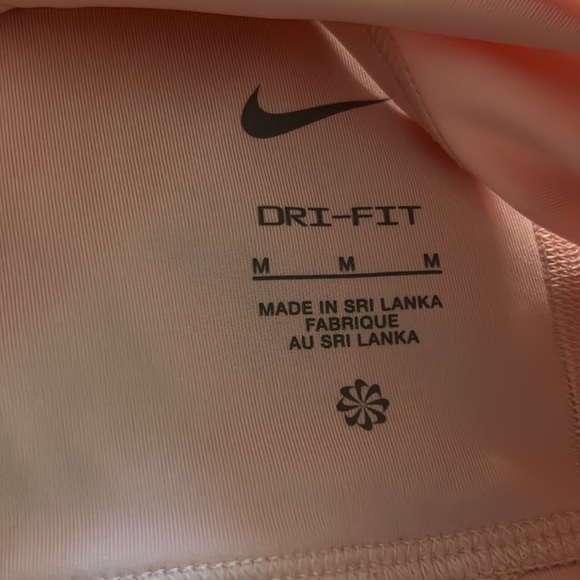 Bundle Nike Sports Bra & Old Navy ☘️ - Picture 8 of 11